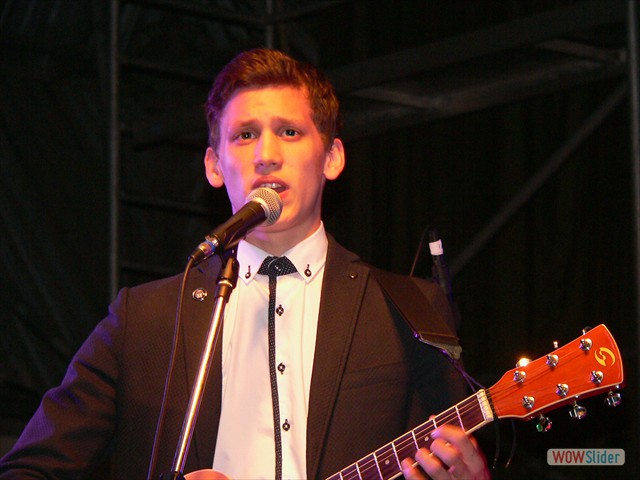 P1010704